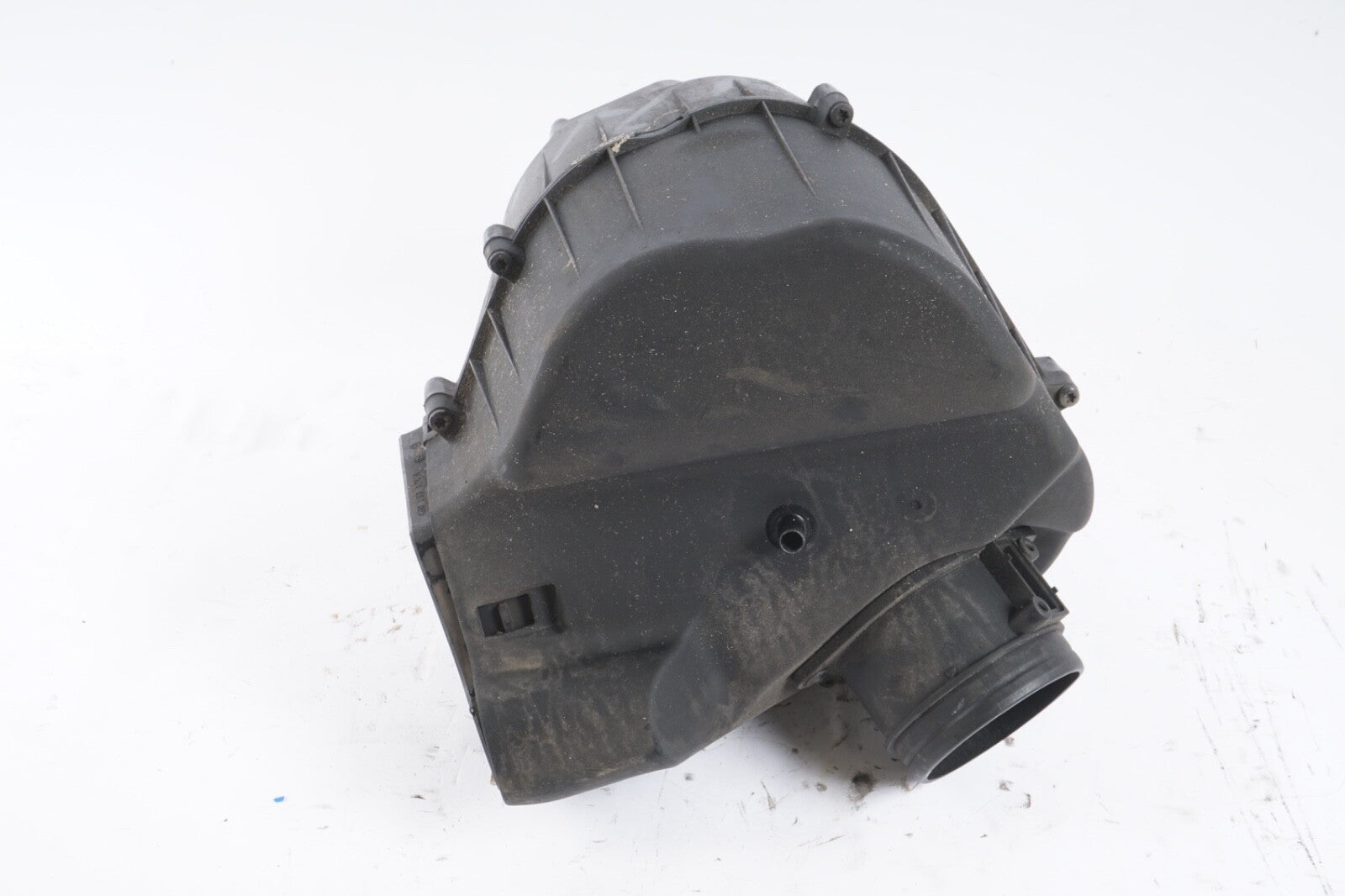 11-14 AUDI A8L A8 3.0L AIR CLEANER FILTER BOX  OEM