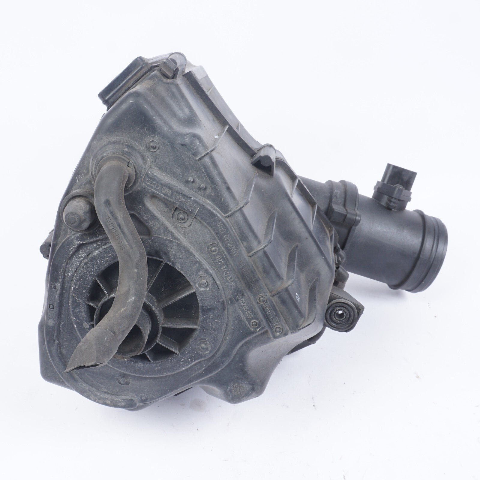2004  - 2010 Audi A8 A8L 4.2L Air Intake Cleaner Box  OEM