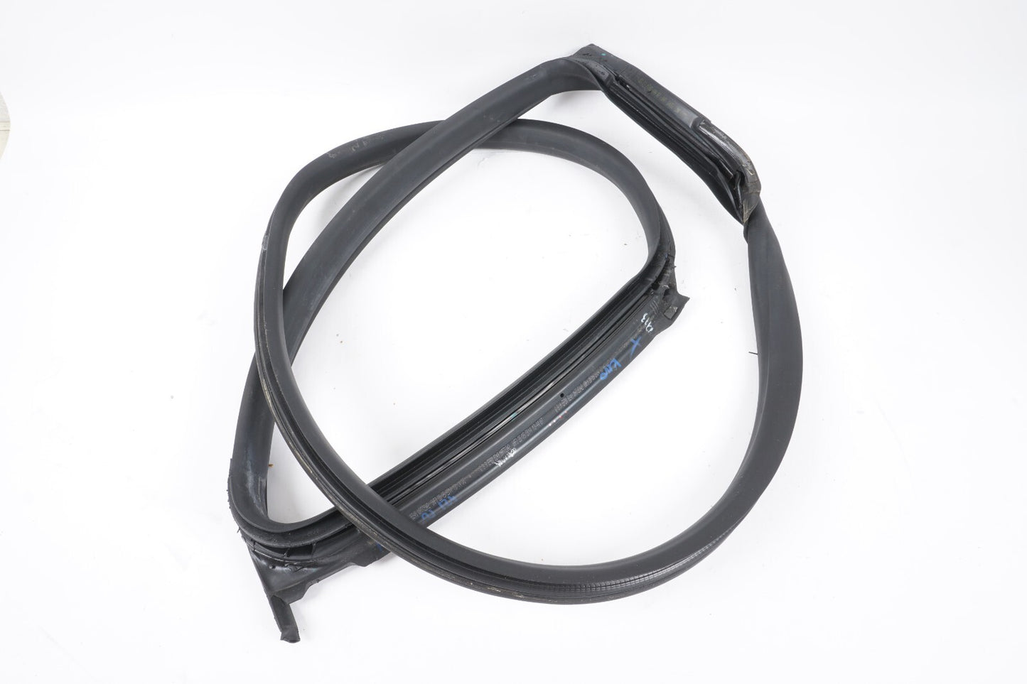 2014-2019 MASERATI GHIBLI REAR RIGHT PASSENGER SIDE DOOR WEATHERSTRIP SEAL OEM
