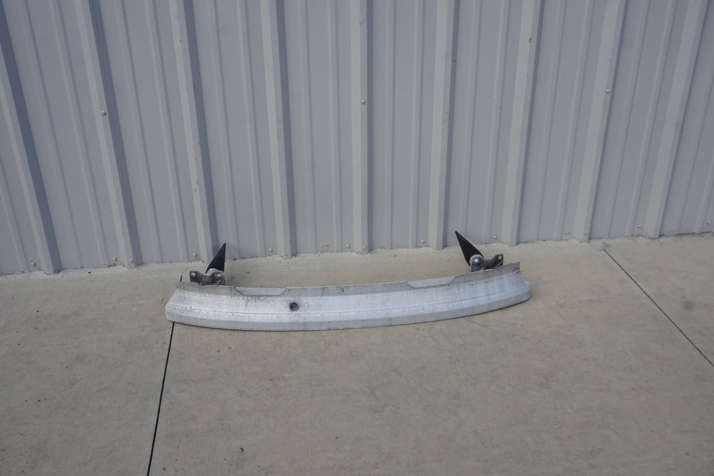 03-10 AUDI D3 A8 A8L S8 QUATTRO REAR BUMPER REINFORCEMENT IMPACT BAR OEM