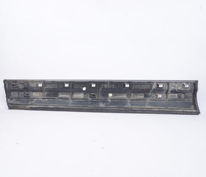 2011 - 2018 PORSCHE CAYENNE - Front Right Lower DOOR Molding / Blade 7P5837788L