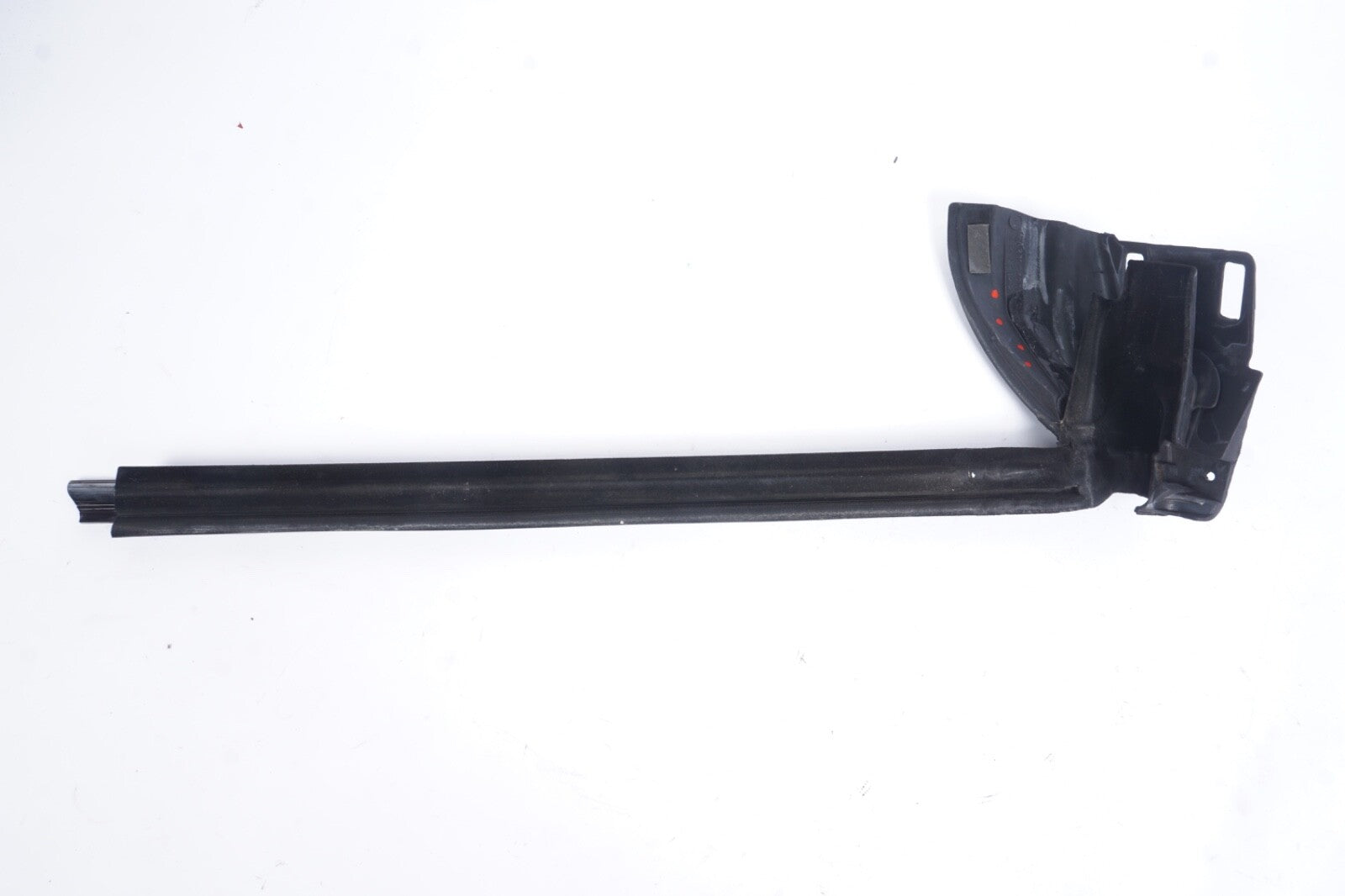 03-12 R230 MERCEDES SL500 PASSENGER RIGHT REAR QUARTER BELT MOLDING TRIM