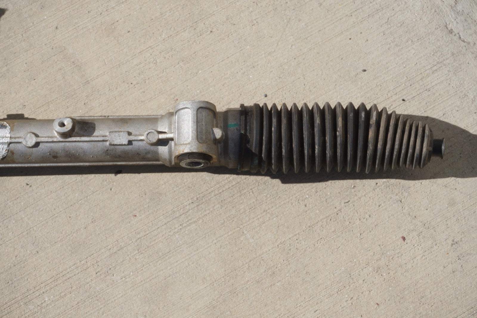 2016 - 2019 Jeep Renegade Steering Rack OEM