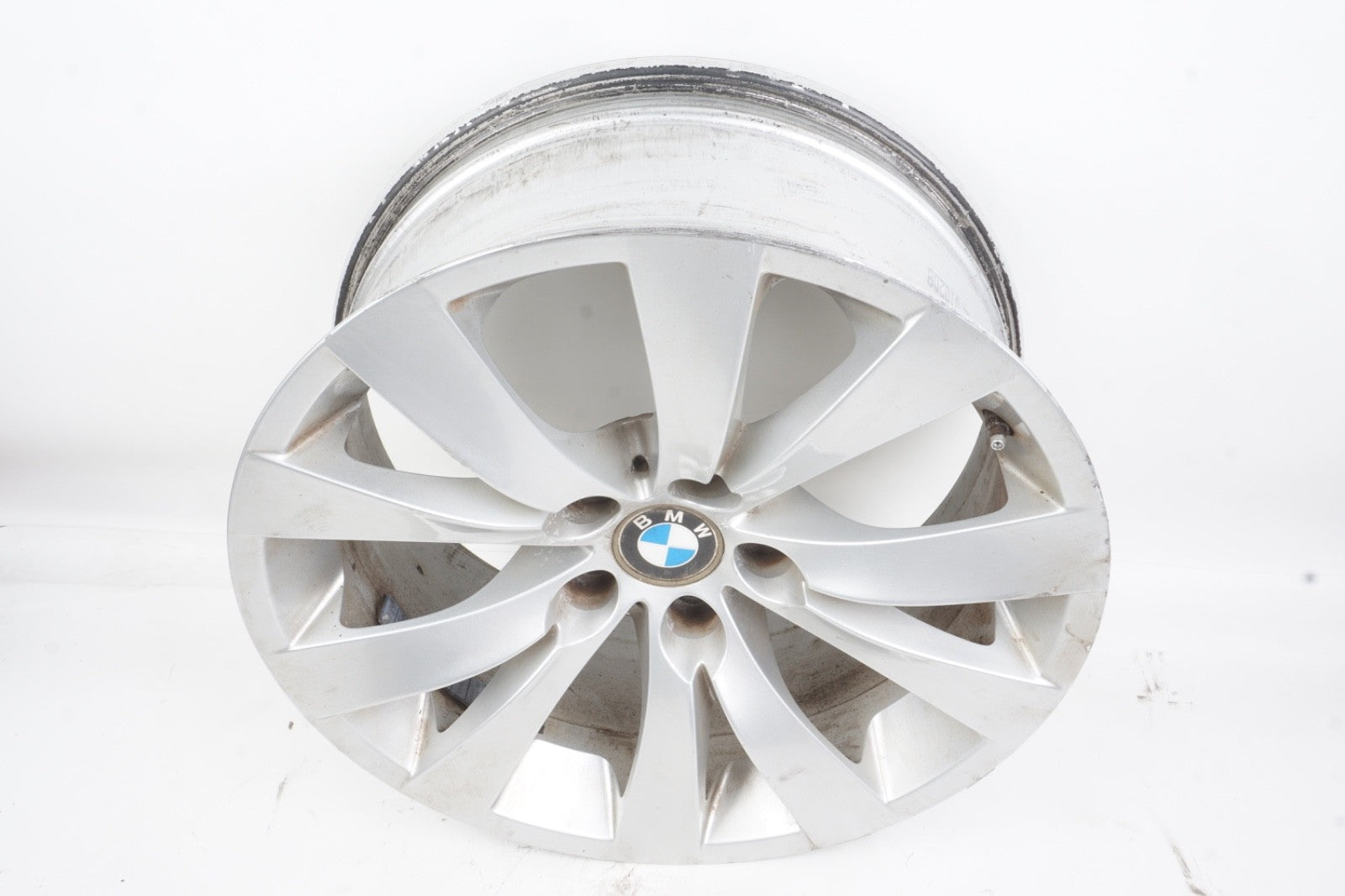 2008 2009 2010 BMW 650i M6 18" Wheel Rim w/ Center Cap OEM