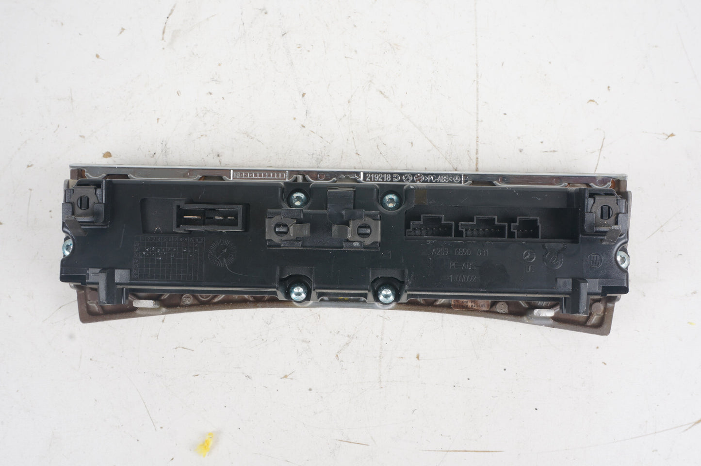 06 - 09 Mercedesz CLK350 CLK500 W209 DASH CENTER LOCK HAZARD ESP SWITCH  OEM