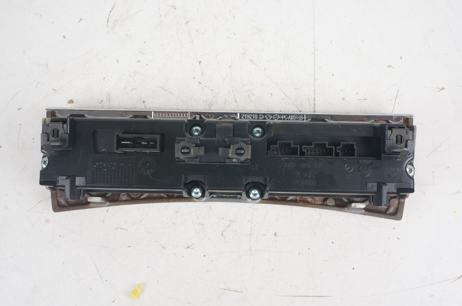 06 - 09 Mercedesz CLK350 CLK500 W209 DASH CENTER LOCK HAZARD ESP SWITCH  OEM