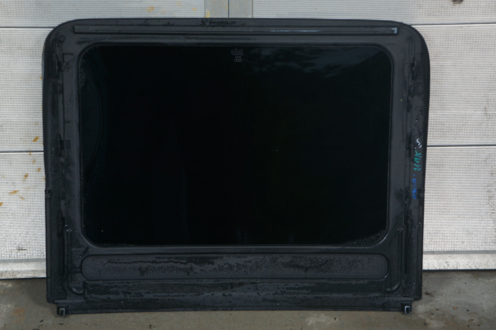 2011 - 2018 AUDI A8L LONG  REAR PANORAMIC SUNROOF SUN MOON ROOF GLASS