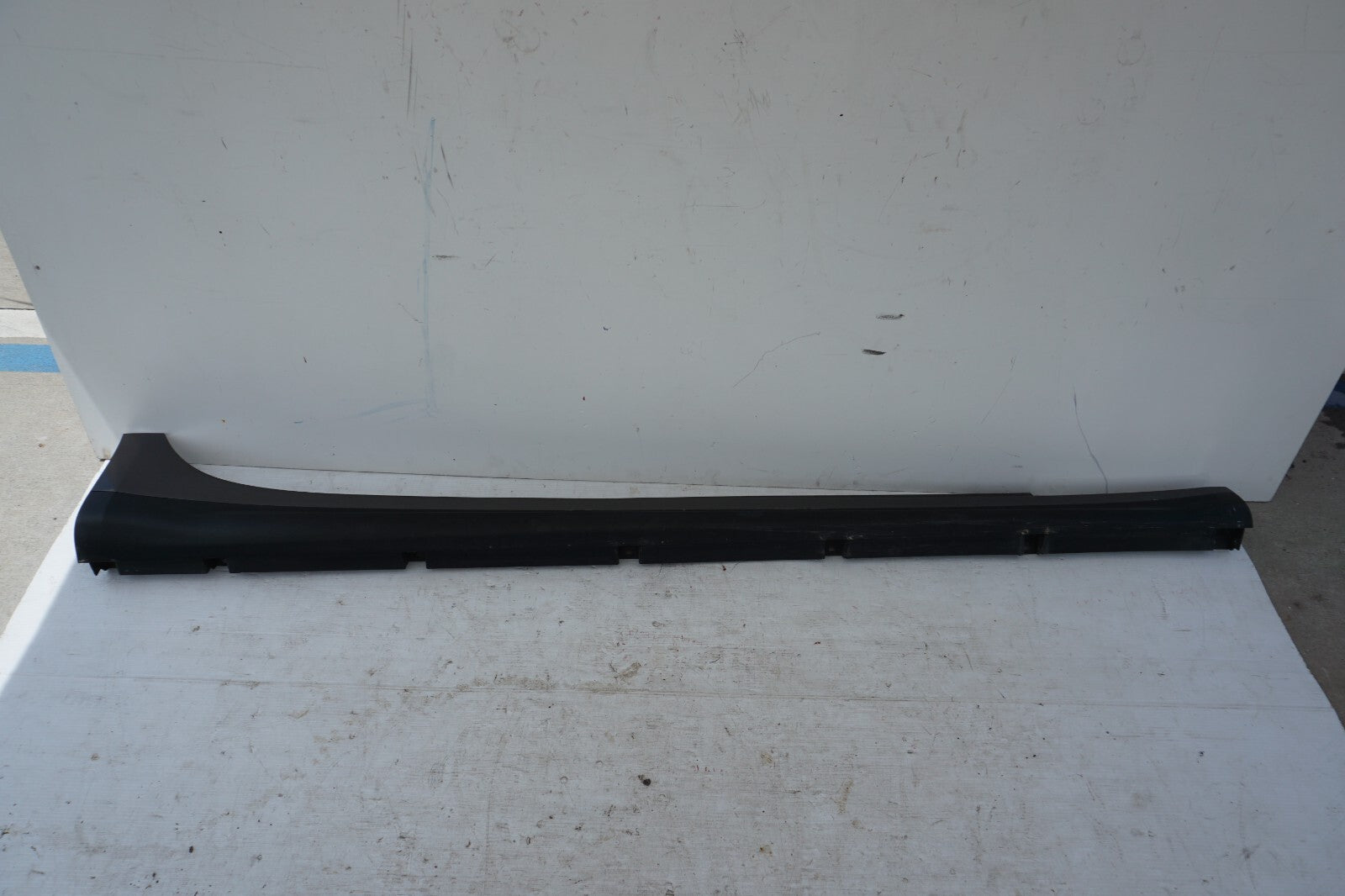 2014-2017 MASERATI GHIBLI RIGHT PASSENGER SIDE ROCKER PANEL SKIRT MOLDING OEM