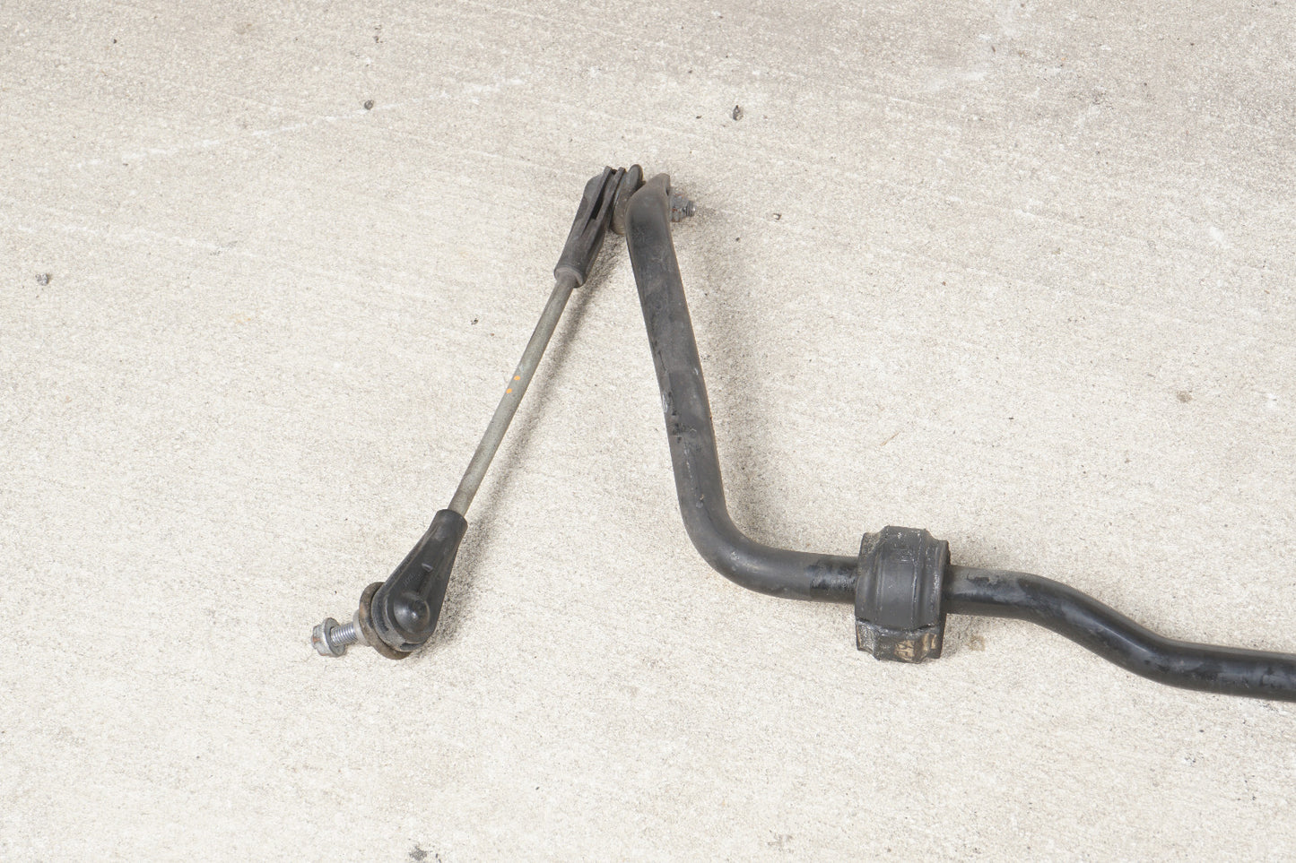 2014 - 2016 BMW 428i F32 COUPE FRONT STABILIZER SWAY BAR 6792125 OEM