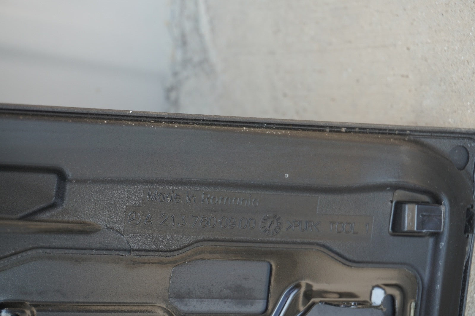 2022 - 2025 Mercedes EQB250 EQB300 EQB350 Rear Panoramic Sunroof Glass OEM
