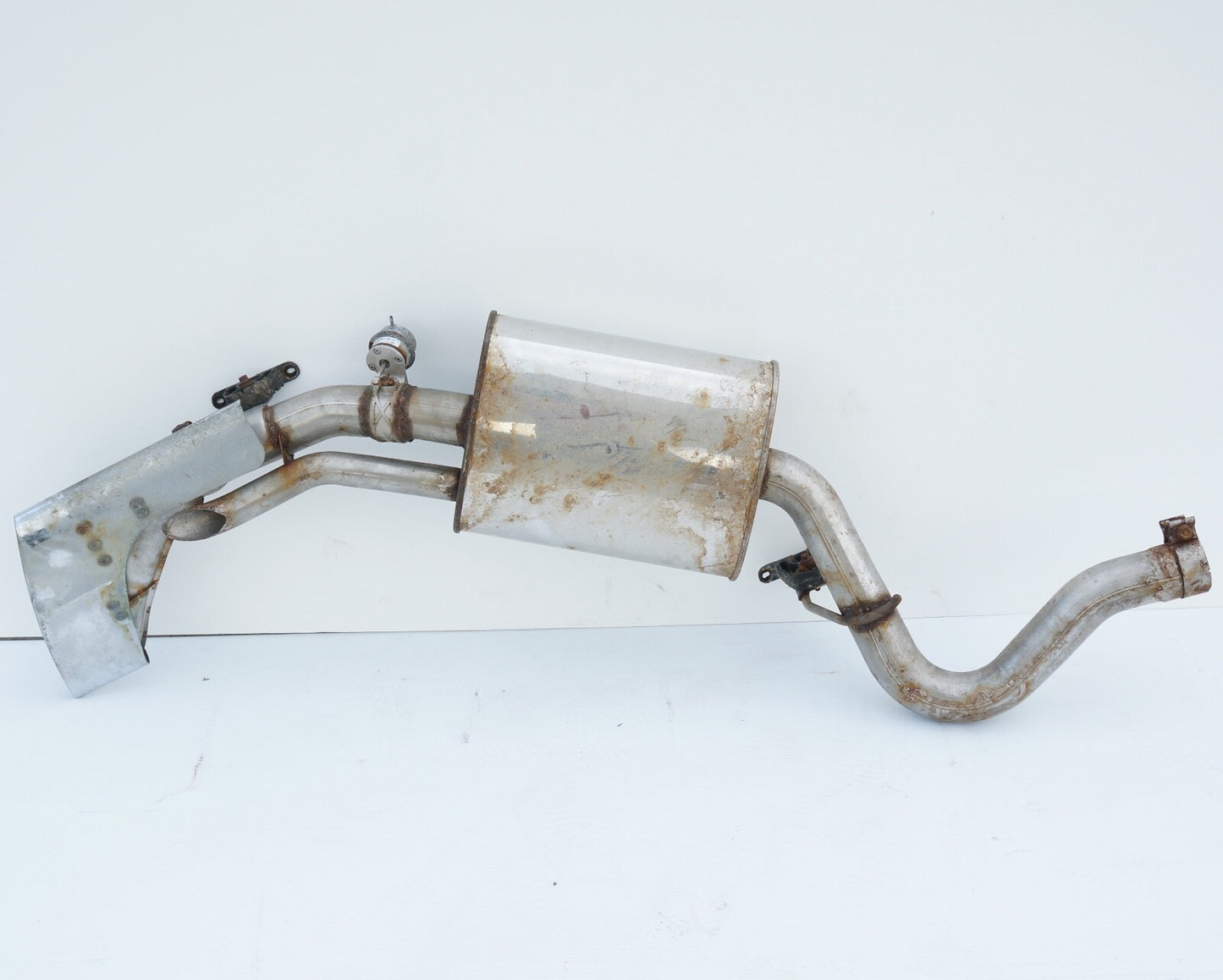 2010 - 2020 Bentley Mulsanne Rear Muffler Right Silencer Exhaust Pipe Tube