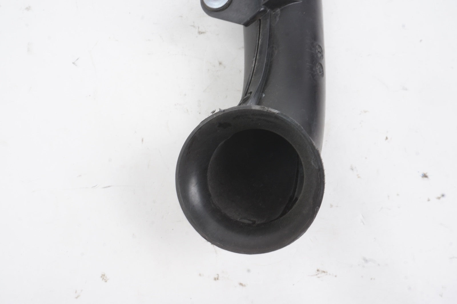 2016 - 2018 Fiat 500X Air Cleaner Intake Air Duct Tube Hose OEM