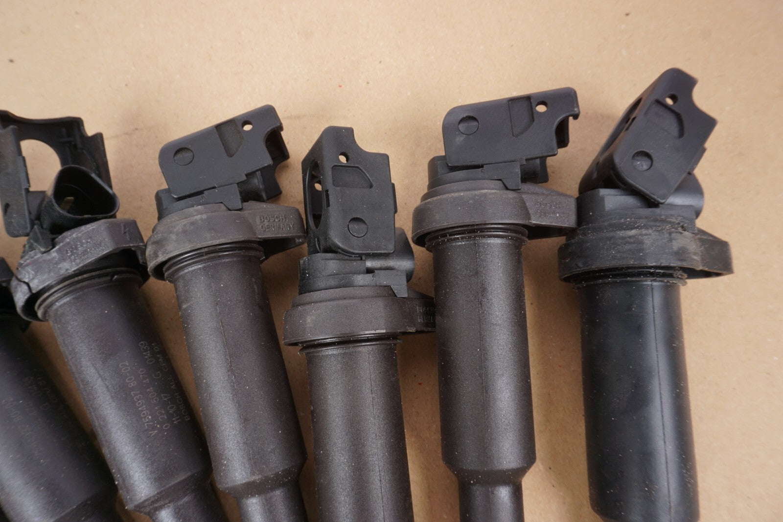 2012-2018 BMW 550i 650i 750i Ignition Coil 7594937 Set Of 8  OEM