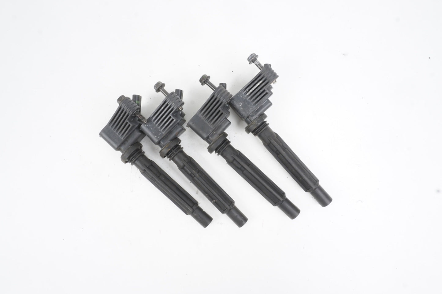 2017 - 2023 Alfa Romeo Giulia Stelvio 2.0L Ignition Coil Spark Plug Set Of 4 Oem