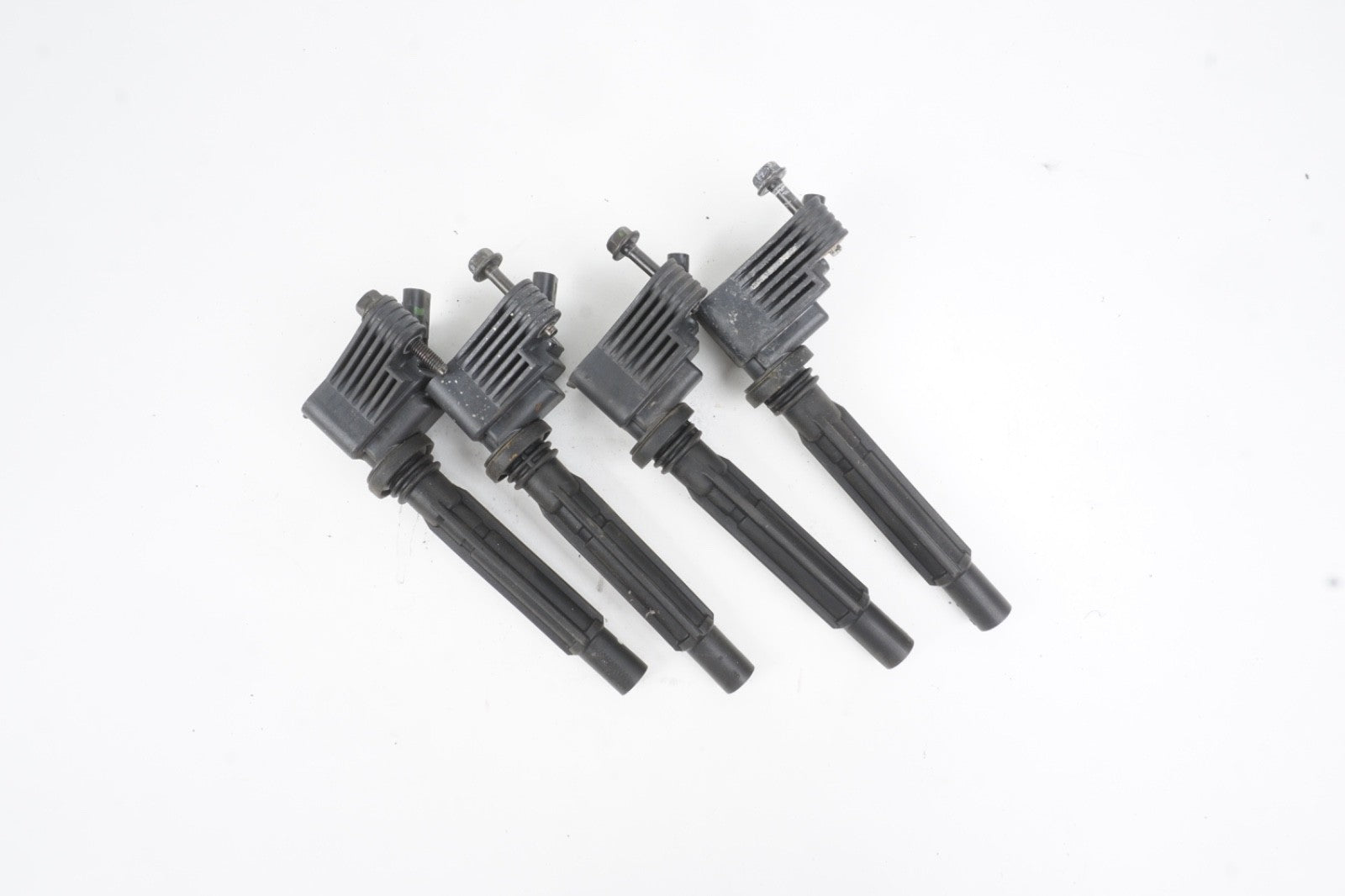 2017 - 2023 Alfa Romeo Giulia Stelvio 2.0L Ignition Coil Spark Plug Set Of 4 Oem