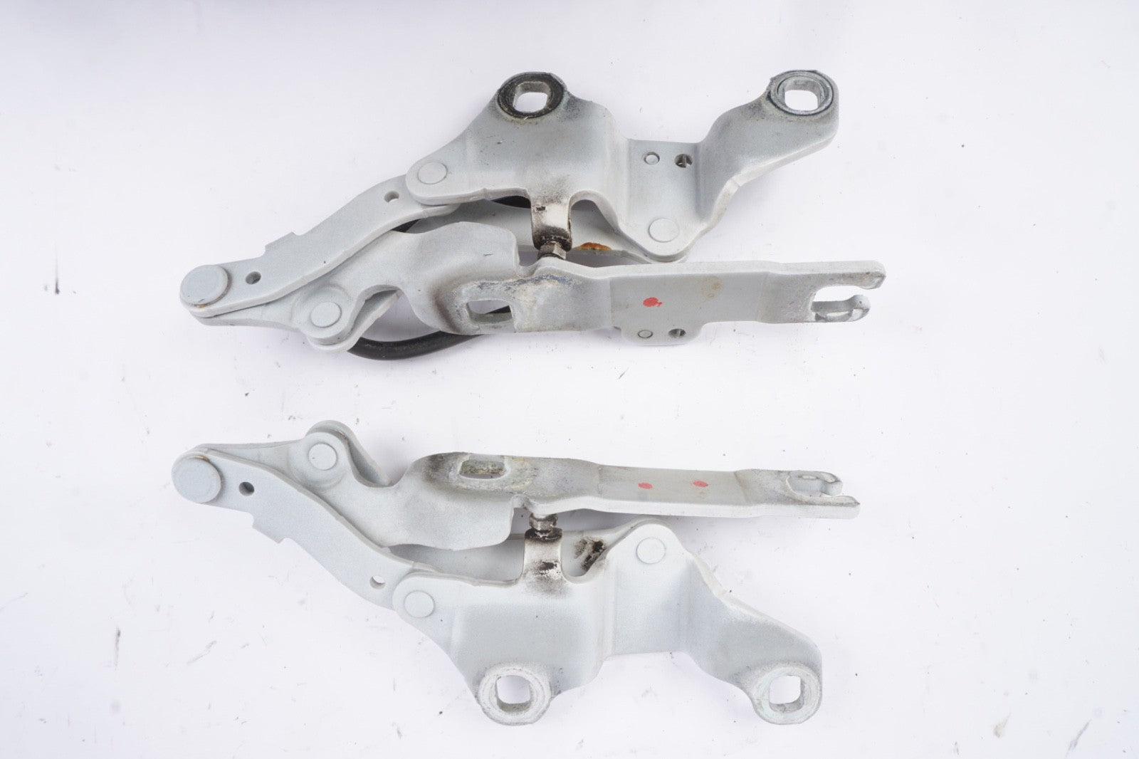 2007-2013 BMW 328i Two Door Hood Left Right Hinge 7115263 OEM