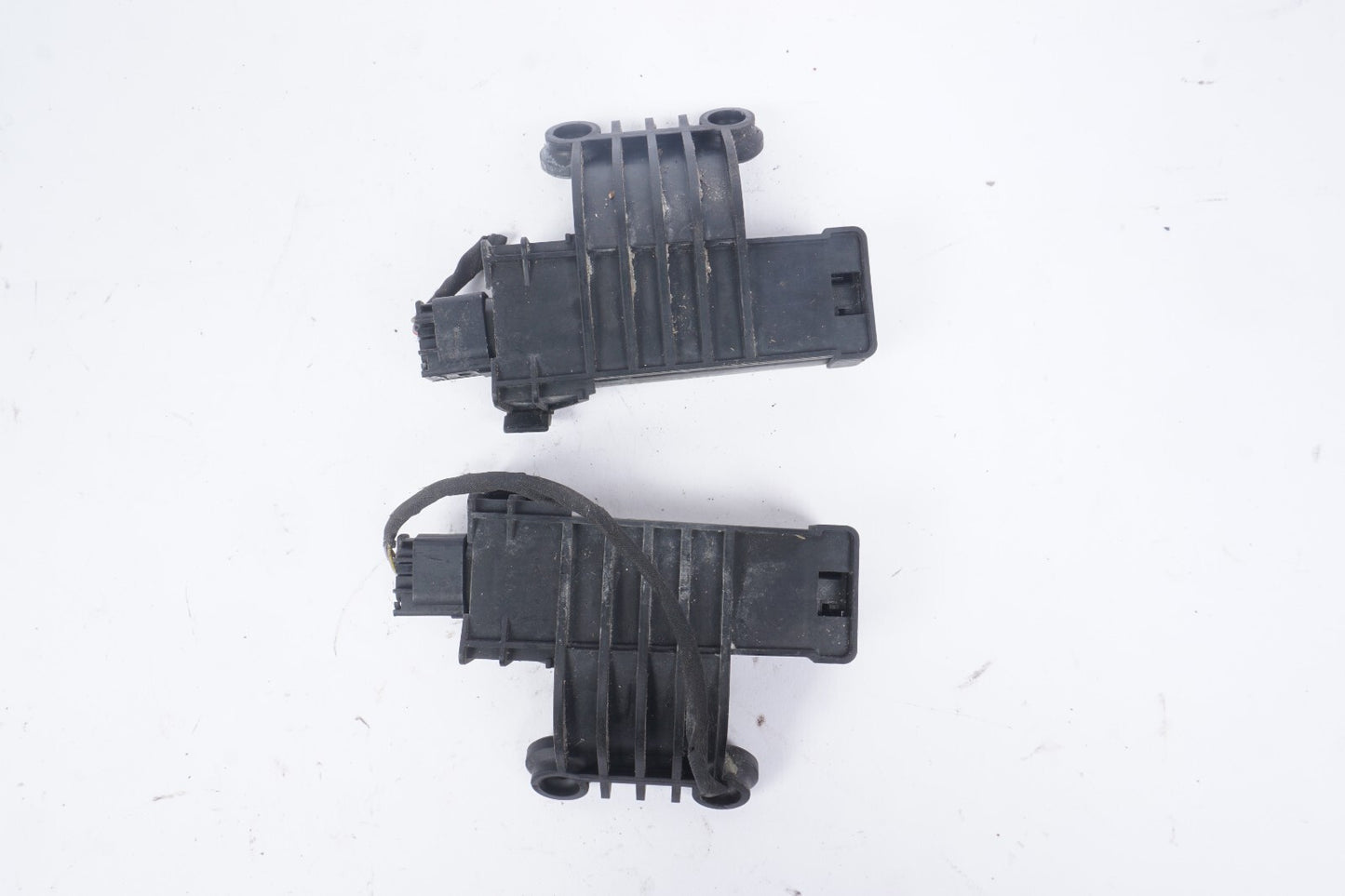 2004  - 2010 Audi A8 A8L TPMS Tire Pressure Monitoring Antenna Sensor 2Pcs OEM