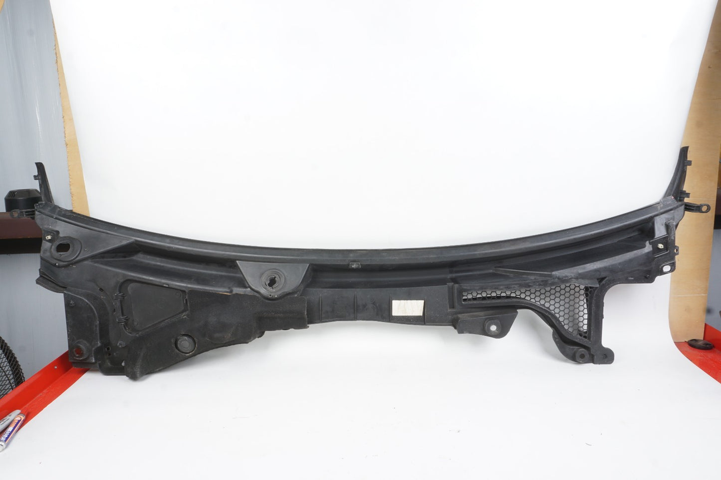 2018 - 2024 ALFA ROMEO STELVIO FRONT WINDSHIELD COWL GRILLE VENT COVER OEM