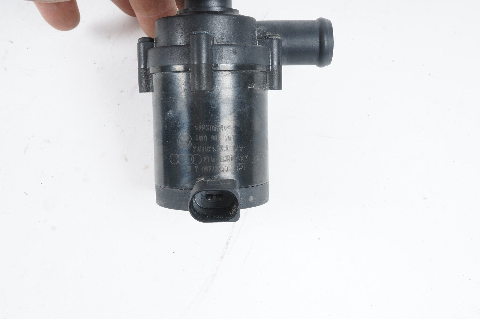 2010-2018 BENTLEY MULSANNE  ENGINE AUXILIARY WATER COOLANT PUMP SET OF 2
