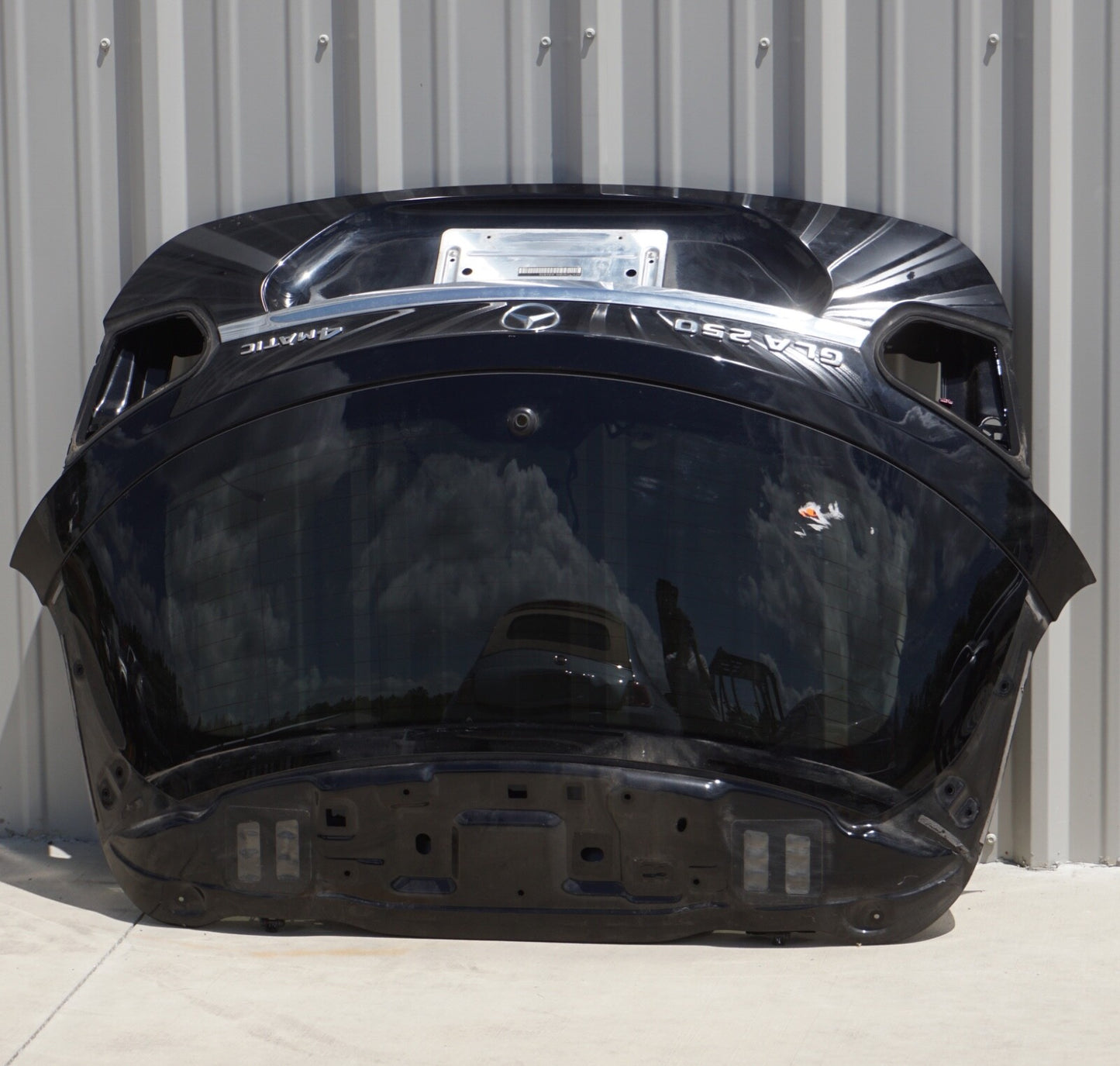 2015 - 2020 MERCEDES GLA250 X156 TAILGATE BACK DOOR SHELL PANEL W/ GLASS OEM