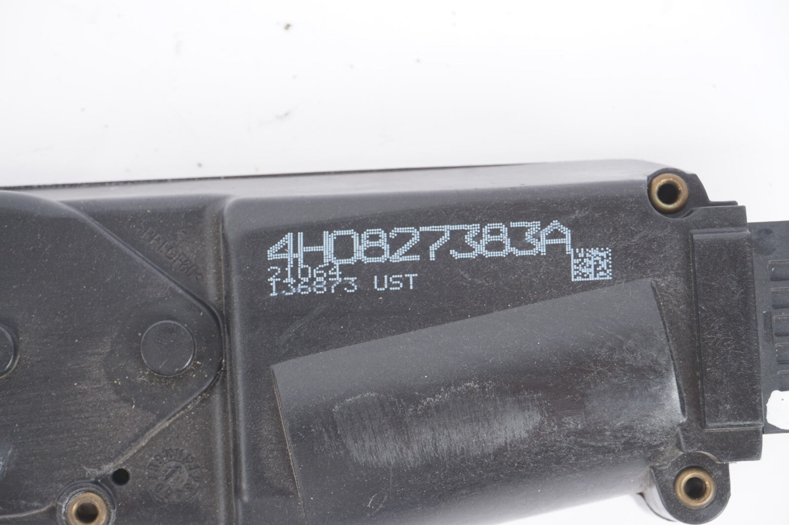 12-17 AUDI A8L A8 Trunk Latch Striker Plate Motor 4H0827383A OEM