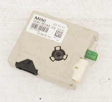 2007 - 2015 MINI COOPER R57 R58 R59 RADIO ANTENNA AMPLIFIER MODULE 9176193 OEM