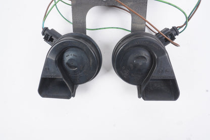 2005 - 2011 Audi A6 Right And Left Horn Signal Hight Tone OEM