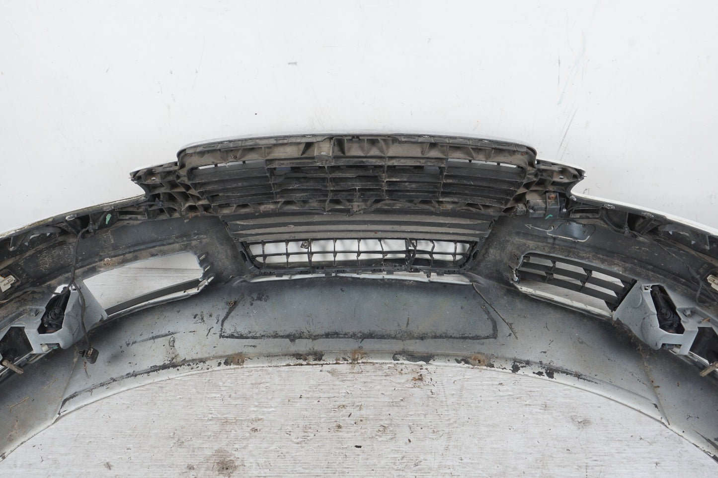 2009 - 2011 Audi A6 Front Bumper Cover Assembly OEM