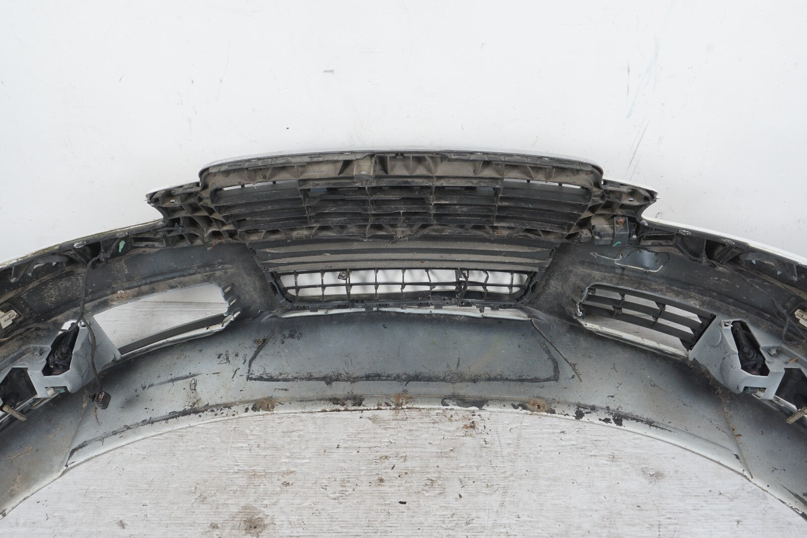 2009 - 2011 Audi A6 Front Bumper Cover Assembly OEM