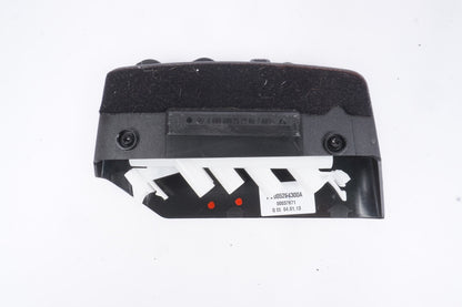 10-17 Mercedes W207 E350 E550 Right Seat Switch Control Valve 0008007578 OEM