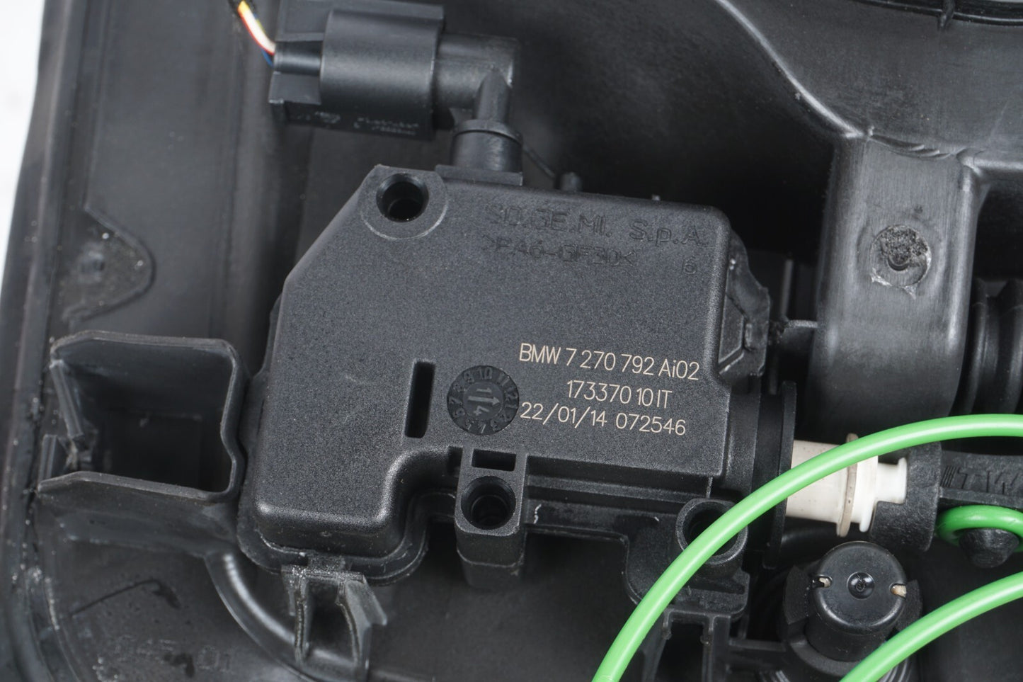 13-18 BMW 650i 640i F06 Gas Fuel Tank Door w/ Cap & Actuator OEM