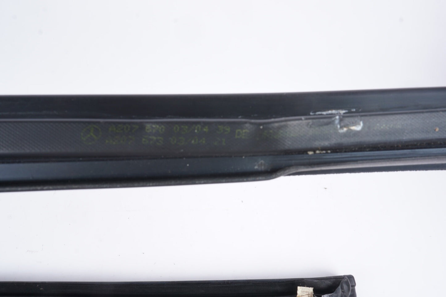 2011-2014 MERCEDES E350 CONVERTIBLE REAR QUARTER RUBBER SEAT LEFT & RIGHT