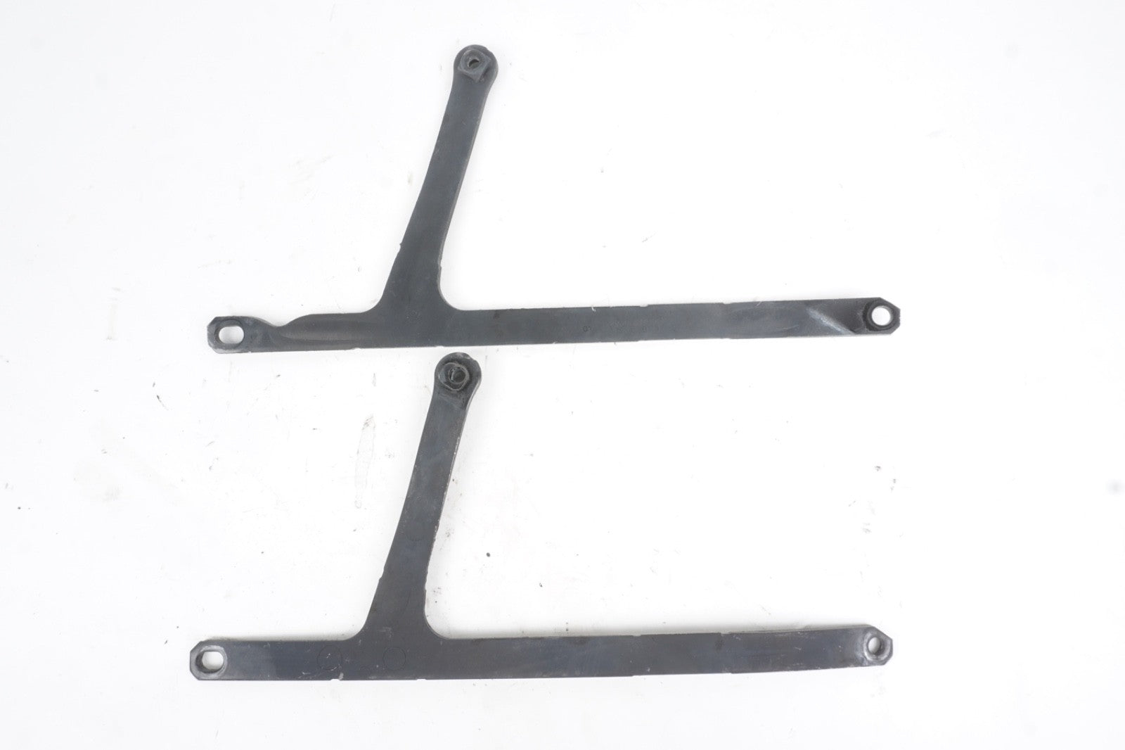MERCEDES-BENZ C E RIGHT LEFT RADIATOR SUPPORT A2076200585 A2076200085
