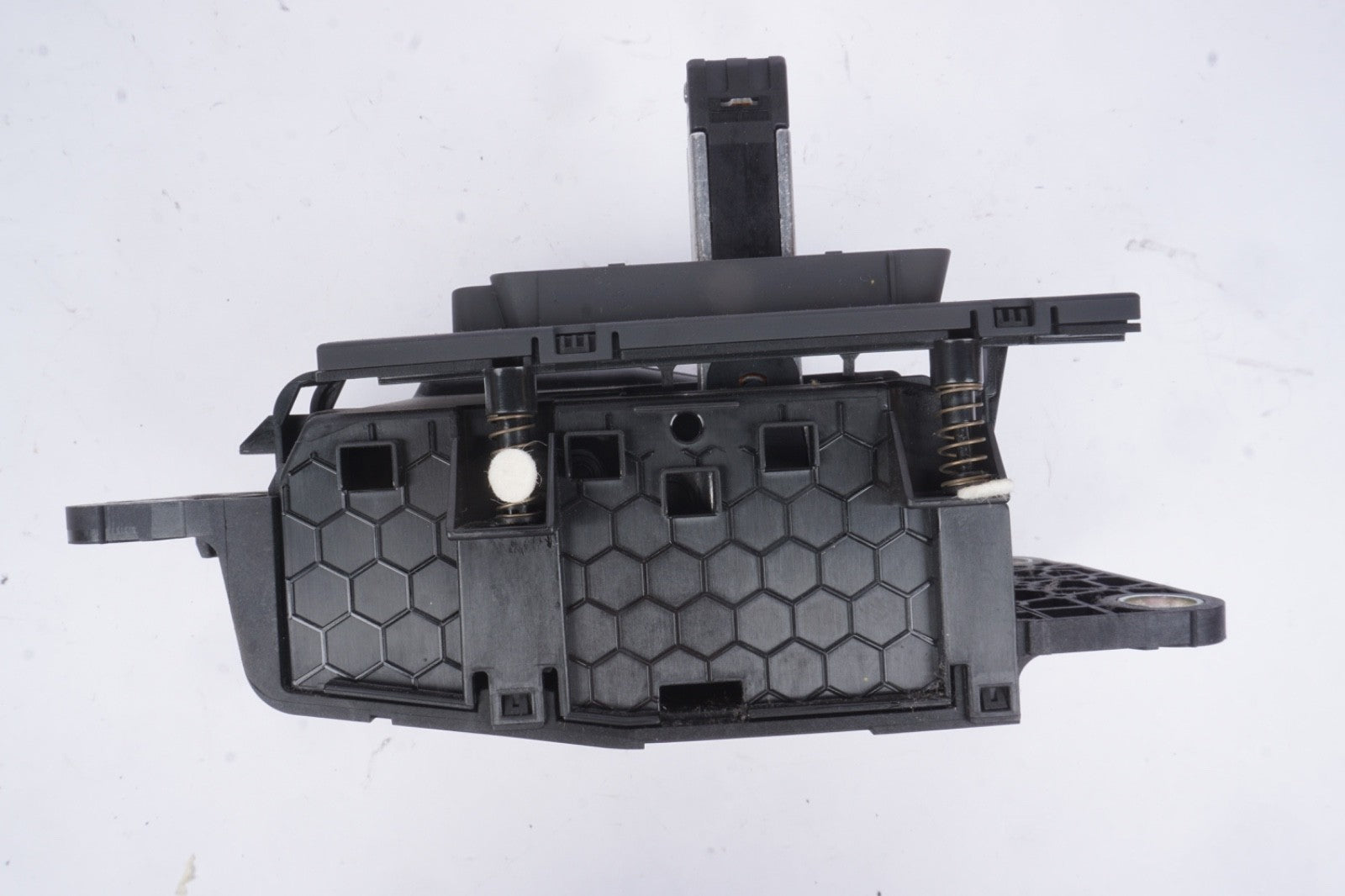 2011-2018 AUDI A8 QUATTRO - Automatic Shift / Shifter Assembly 4H1713041E