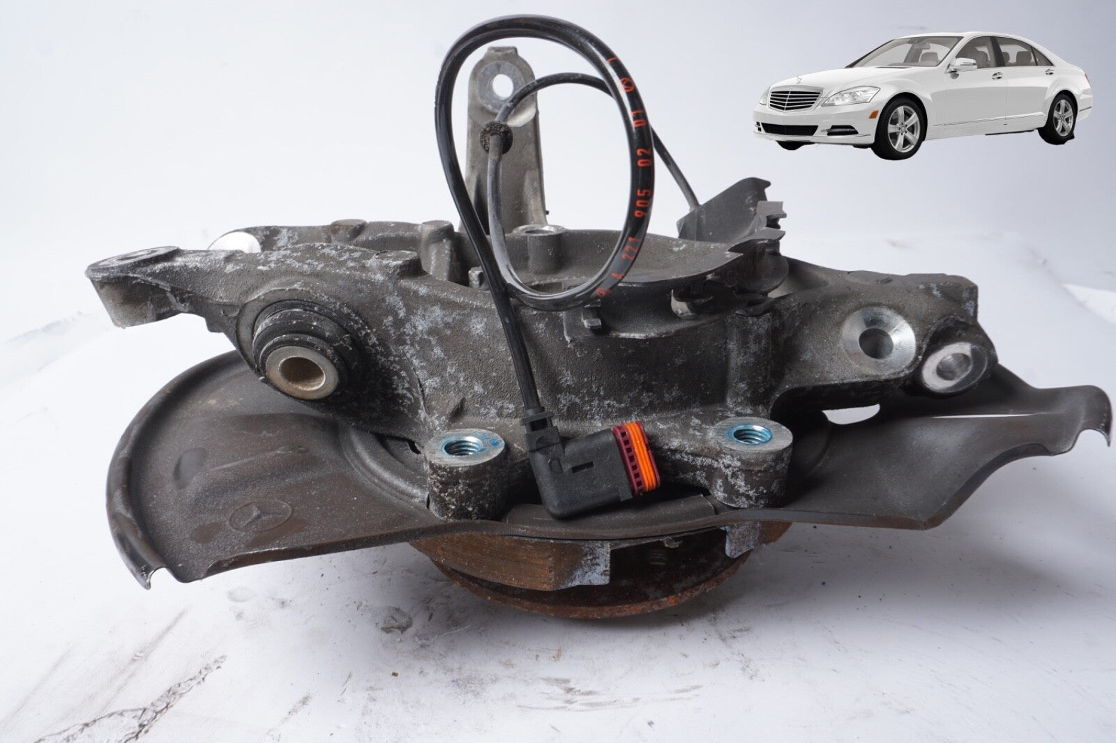 07-14 Mercedes W216 CL550 S550 Rear Right Wheel Carrier Spindle Knuckle Hub 56k