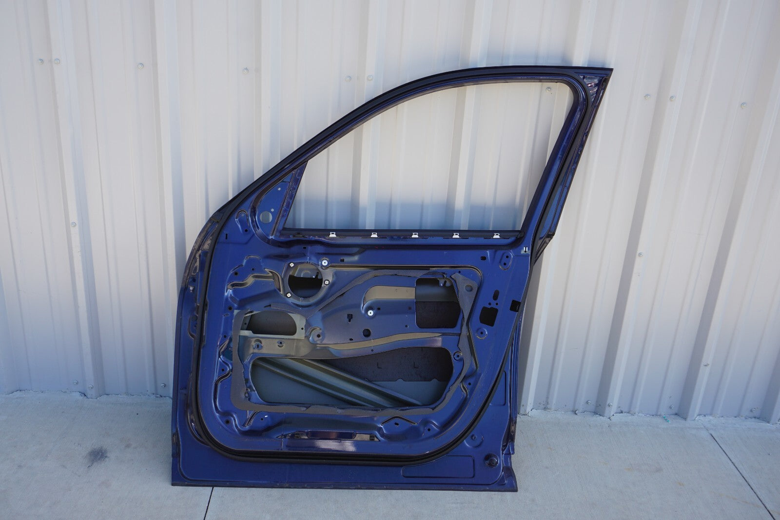 2011 - 2017 Bmw X3 F25 Front Right Passenger Side Door Shell Cover OEM