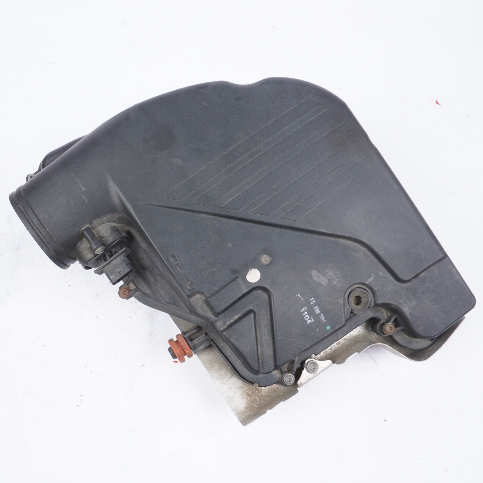 2010-2015 BMW 750I XDRIVE - Right Engine AIR Filter BOX / Housing (Upper Half)