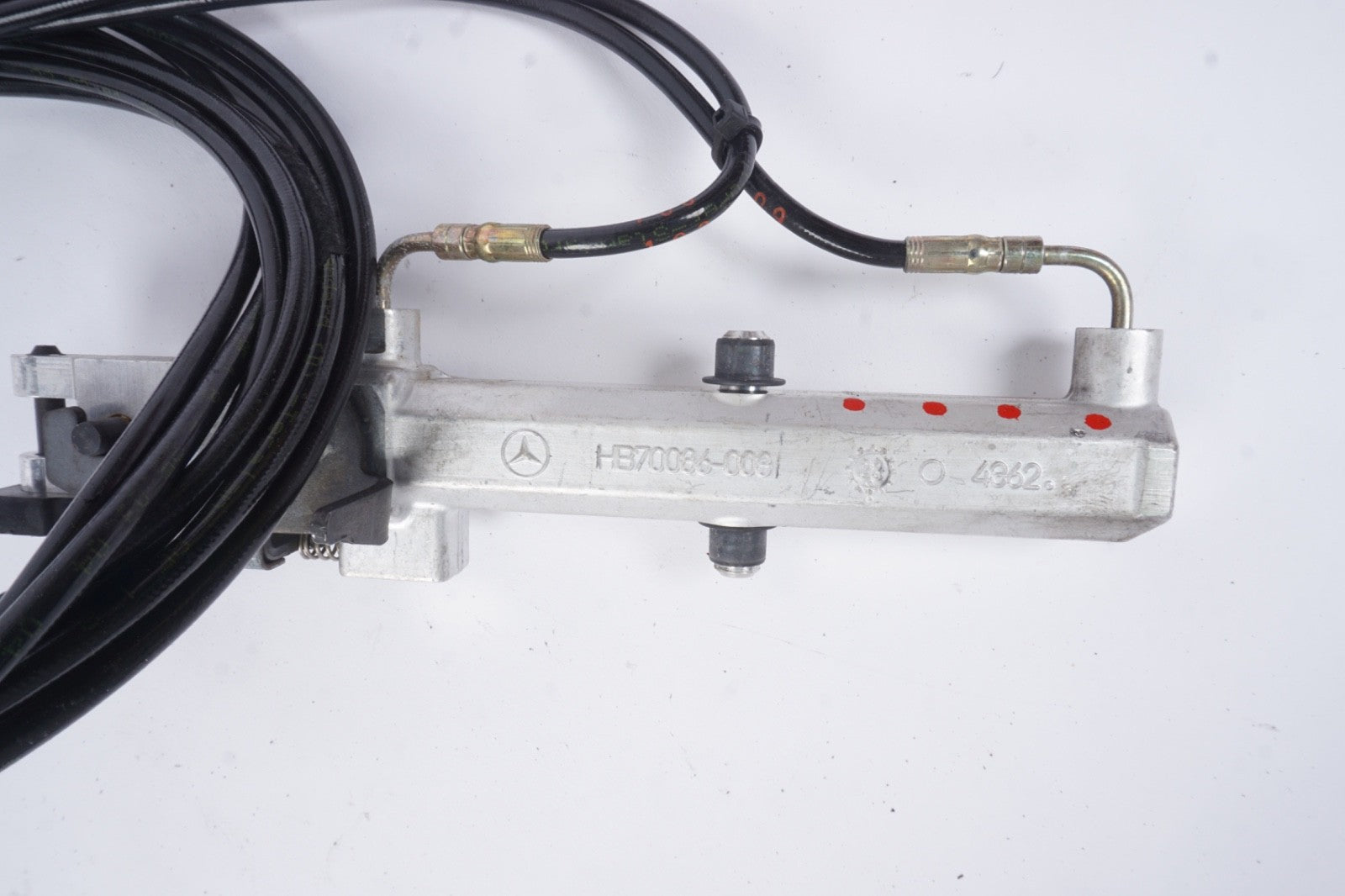 03-12 Mercedes R230 SL500 SL55 AMG Convertible Right Lock Pawl Cylinder 60 100