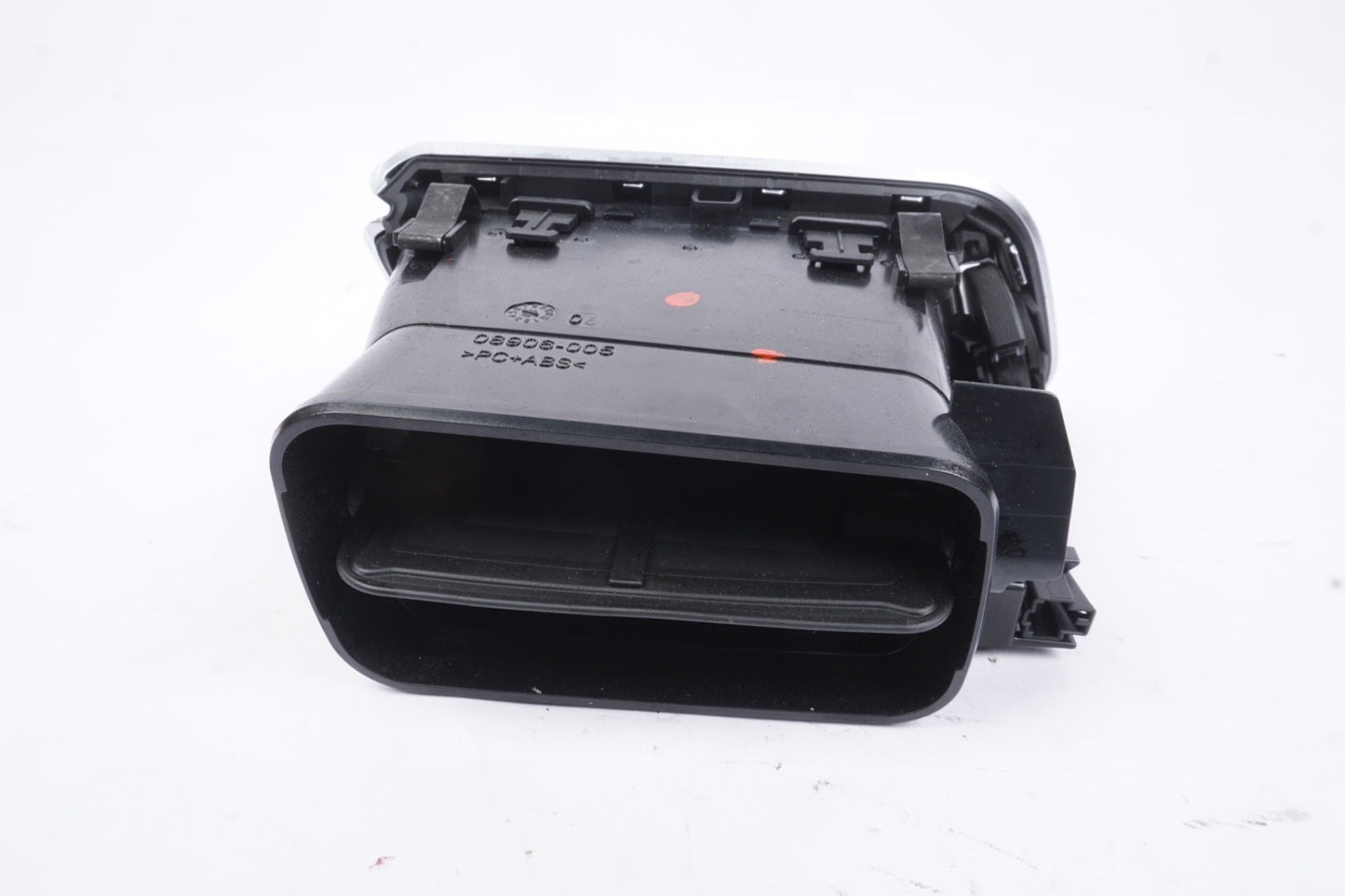 2014 - 2019 MASERATI GHIBLI SQ4 DASHBOARD RIGHT SIDE AIR A/C HEATER VENT OEM