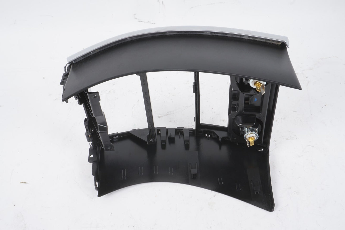 2010 - 2017 BMW 550I GT F07  REAR CENTER CONSOLE  VENT PANEL TRIMOEM