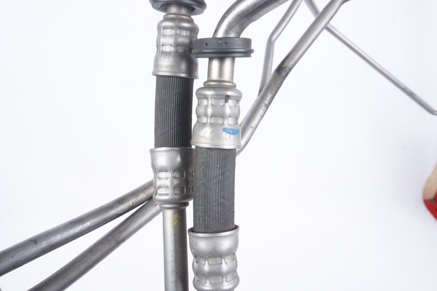 2007 - 2009 Mercedes Benz S Class W221 5.5L Hose Tube Pipe Oil Cooler