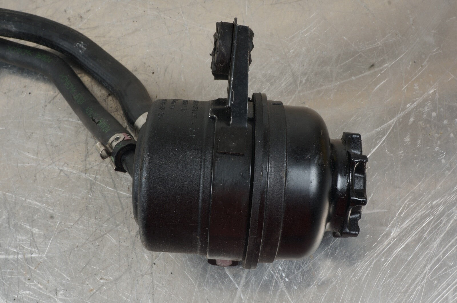 07-15 BMW E83 E91 E92 E93 E90 POWER STEERING FLUID RESERVOIR TANK 6851218 OEM