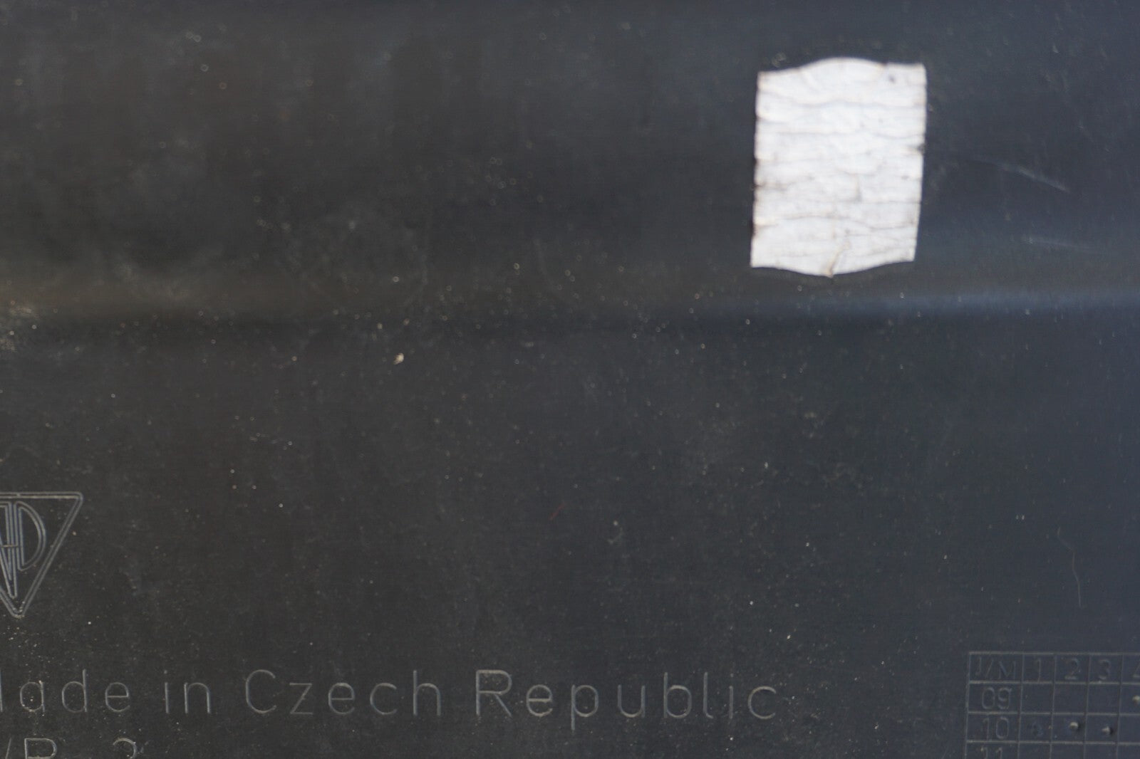 11 - 18 Porsche Cayenne 958 Windshield Cowl Panel Trim Cover  OEM