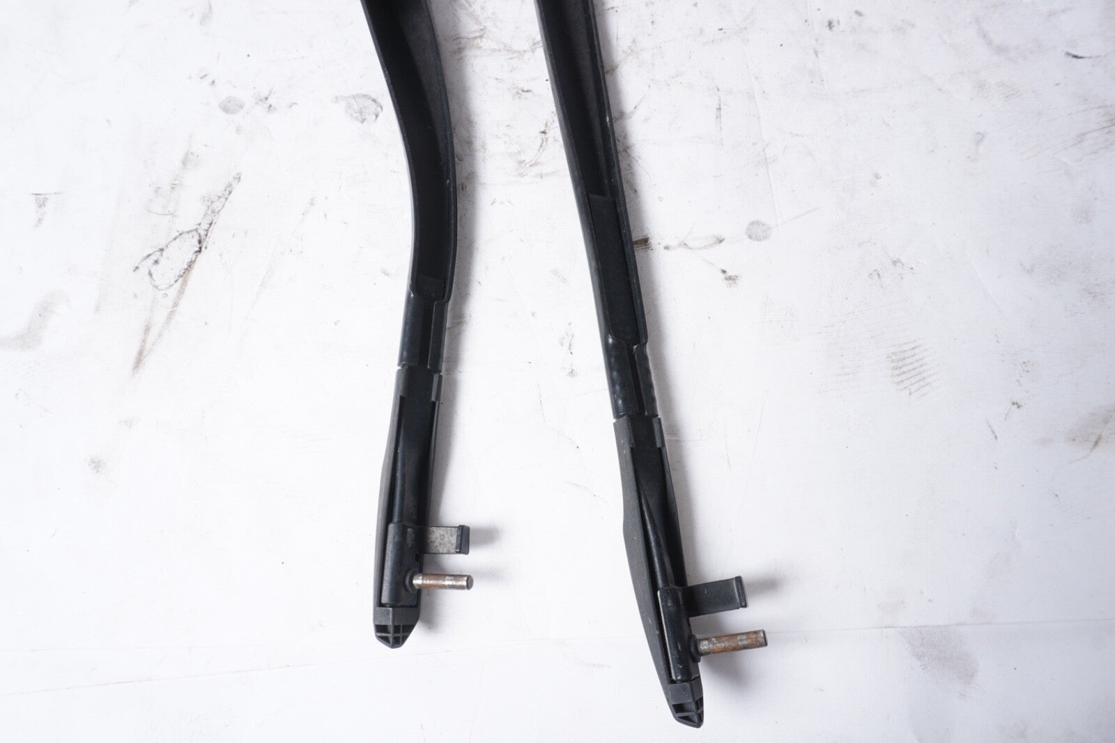 2012-2018 BMW 640I 650I F12 F13  FRONT WINDSHIELD LEFT & RIGHT WIPER ARM OEM