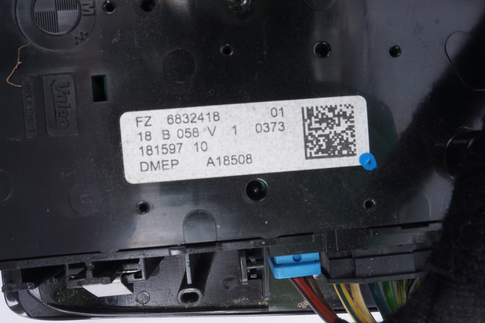 2018 - 2019 BMW X2 F39 ROOF OVERHEAD CONSOLE DOME LIGHT LAMP SWITCH OEM