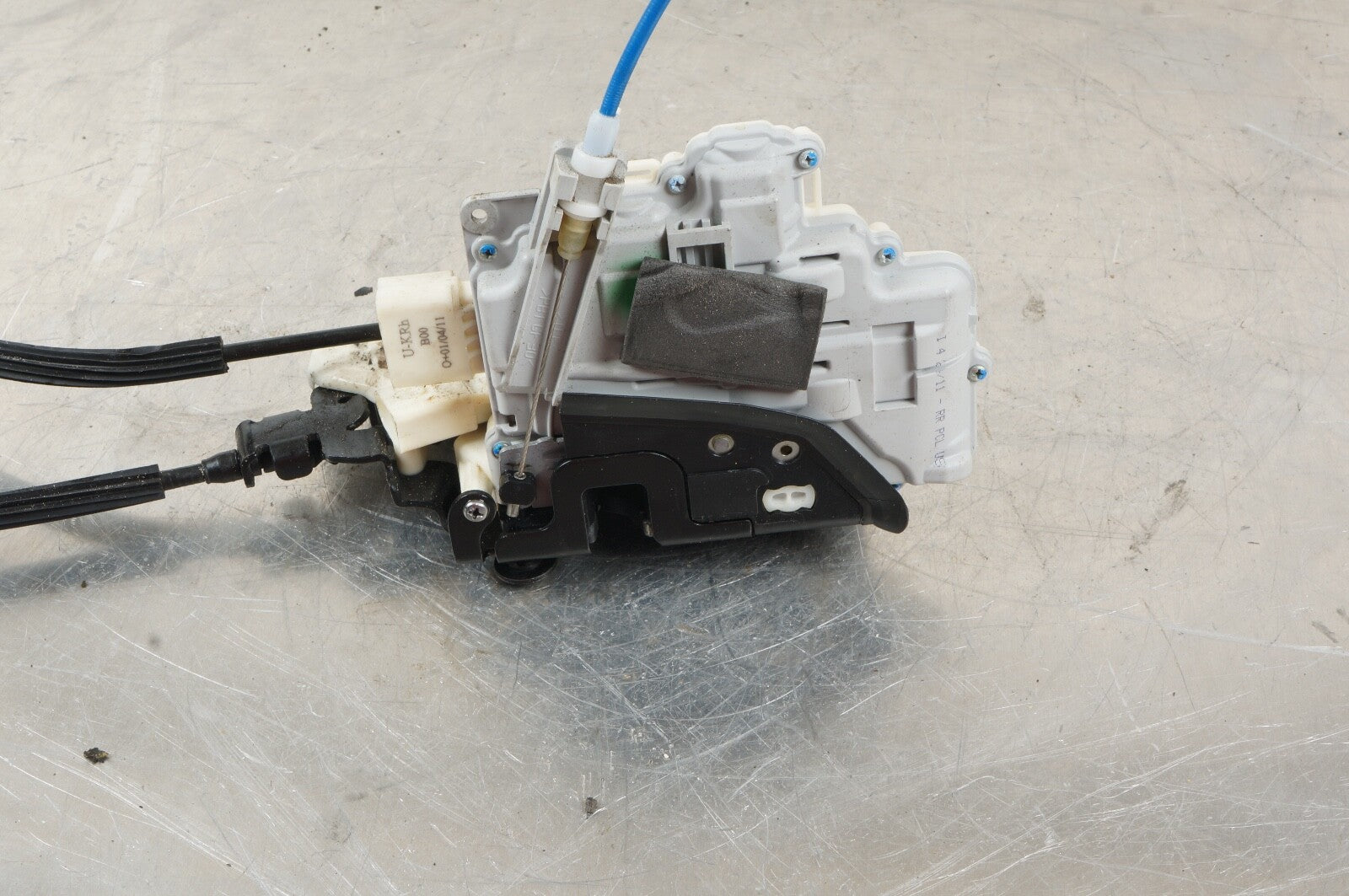 2011 - 2017 AUDI A8 L REAR RIGHT PASSENGER SIDE DOOR LOCK LATCH ACTUATOR OEM