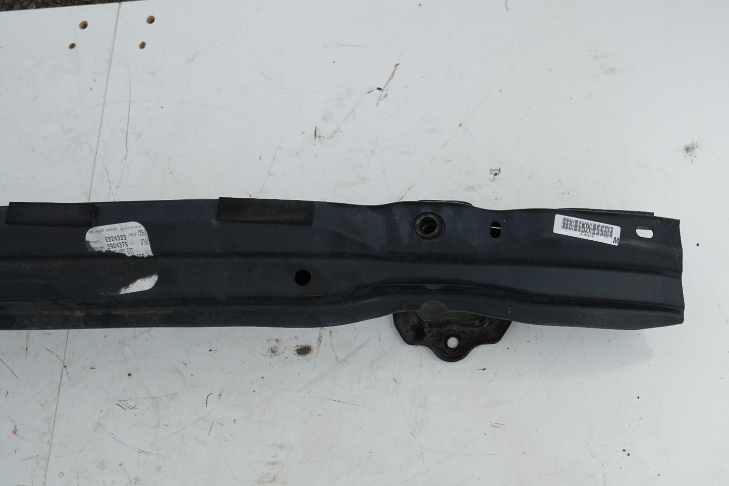 06 - 11 BMW 335i 328i E93 E92 REAR BUMPER REINFORCEMENT 7147604 OEM