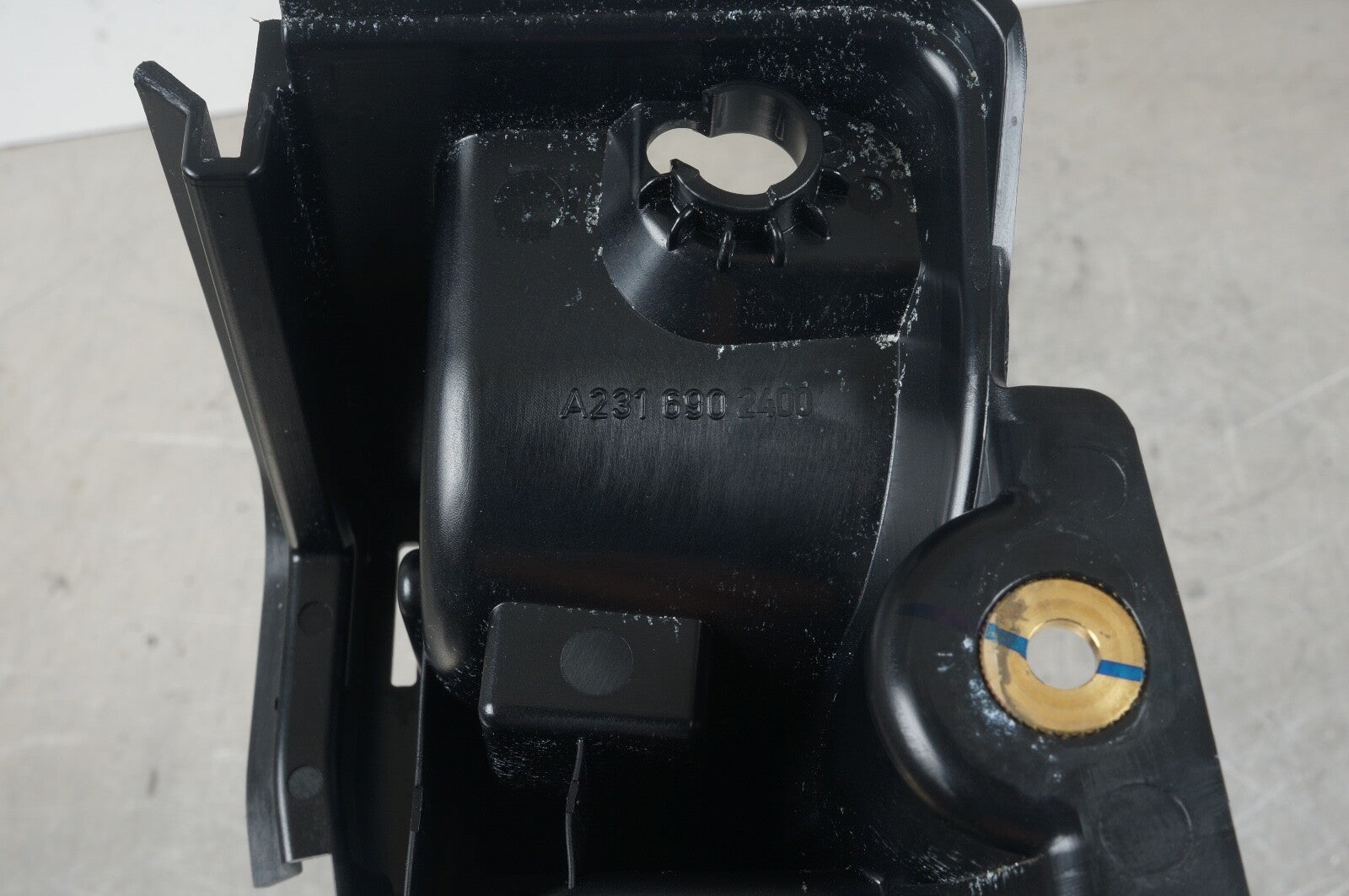 2020 MERCEDES-BENZ SL R231 Front Right Partition Bracket A2316902400 9918015392
