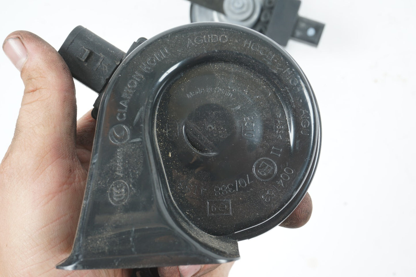 2012 - 2018 AUDI A7 HORN SIGNAL HIGH & LOW  OEM
