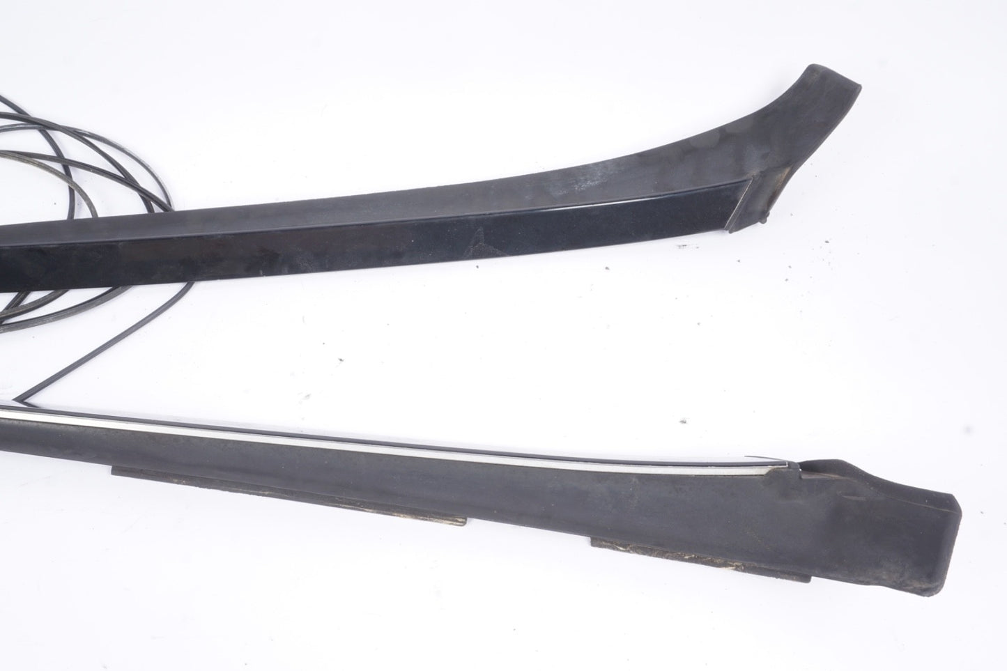 07-13 MERCEDES-BENZ W221 S550 FRONT LEFT RIGHT SIDE WINDSHIELD A PILLAR MOLDING